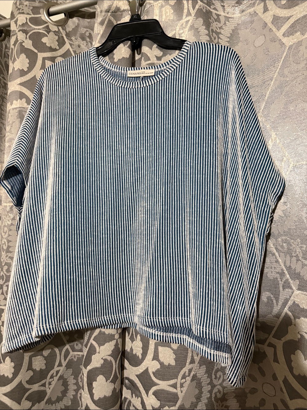 NWOT Zenana Outfitters Teal & White Striped Women’s Short Sleeve Top